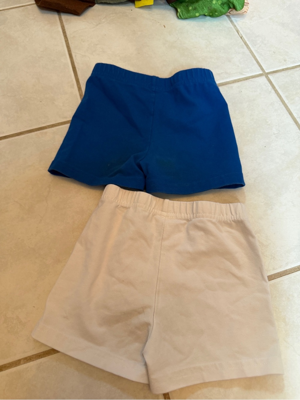 Hanna Andersson Kids Tumble Shorts - Blue and White